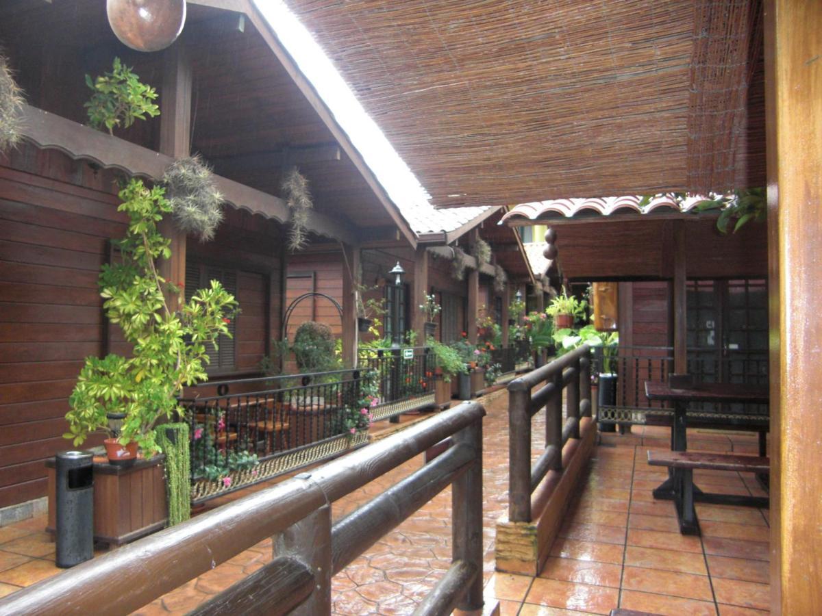 Cabanas Valle Verde Moya  Exteriör bild